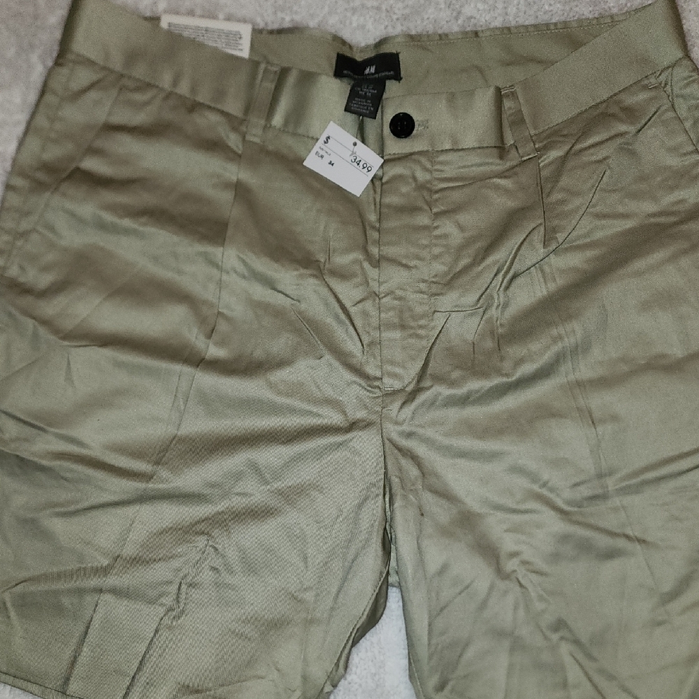 H&M Men's Tan Shorts